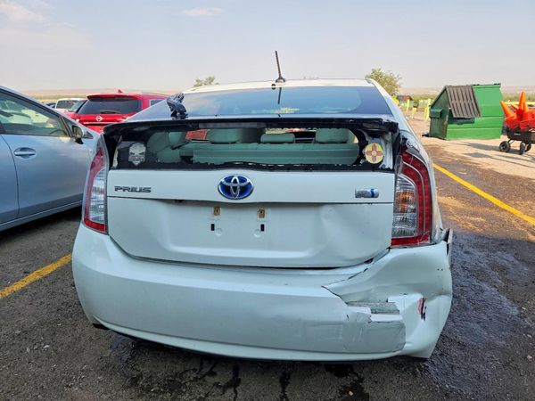 2015 TOYOTA PRIUS