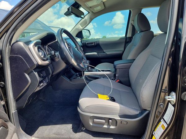 2023 TOYOTA TACOMA SR5 — DENT