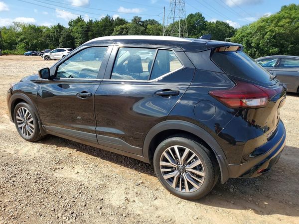 2024 NISSAN KICKS