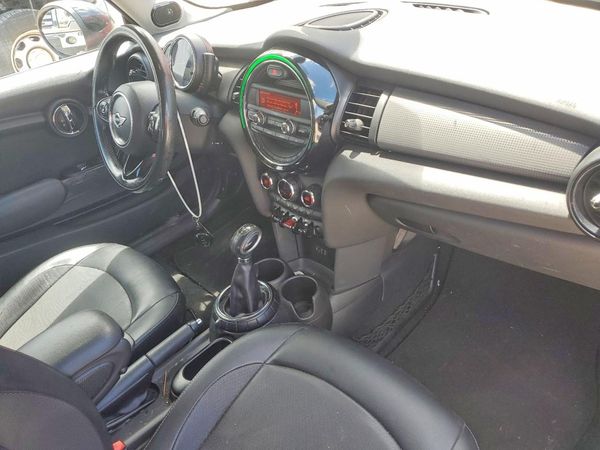 2015 MINI COOPER