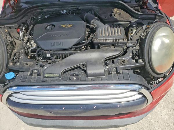 2015 MINI COOPER