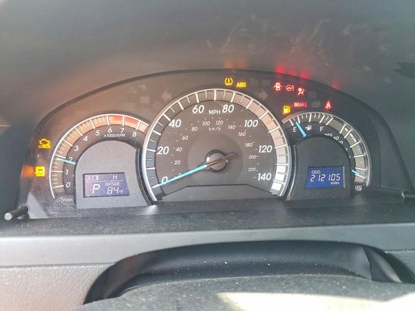 2012 TOYOTA CAMRY