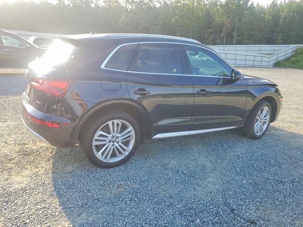 2020 AUDI Q5 quattro Premium Plus