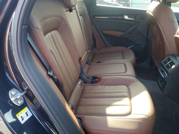 2020 AUDI Q5 quattro Premium Plus
