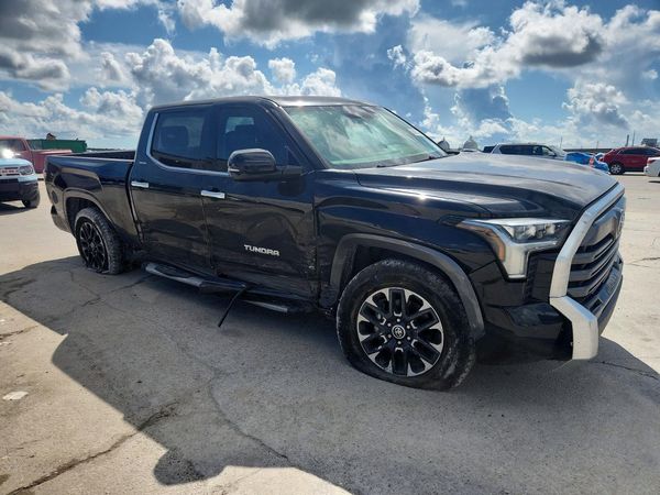 2023 TOYOTA TUNDRA