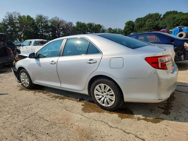 2013 TOYOTA CAMRY