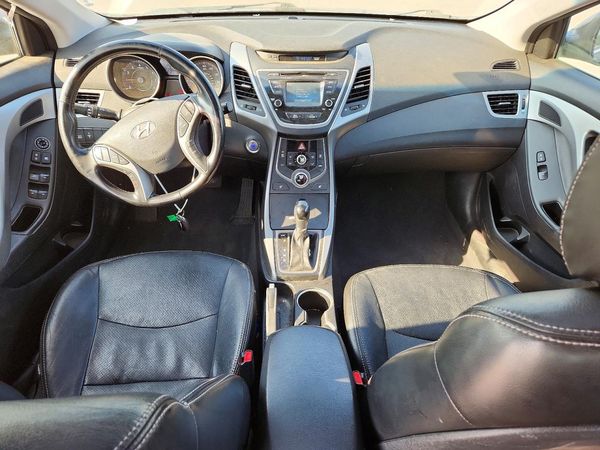 2016 HYUNDAI ELANTRA