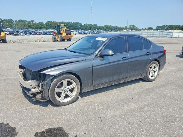 2015 BMW 320