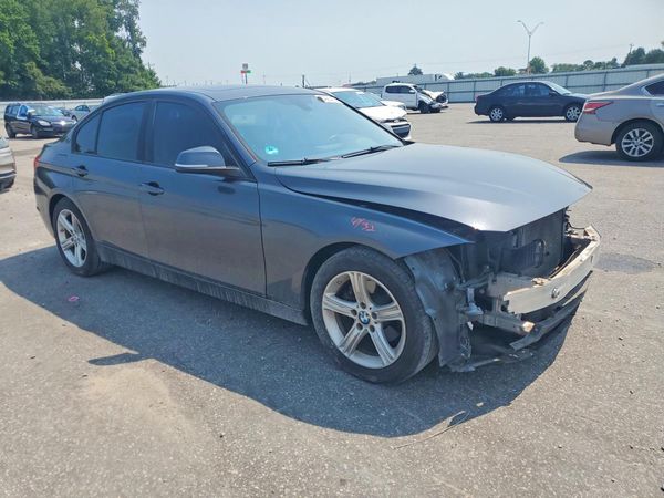 2015 BMW 320