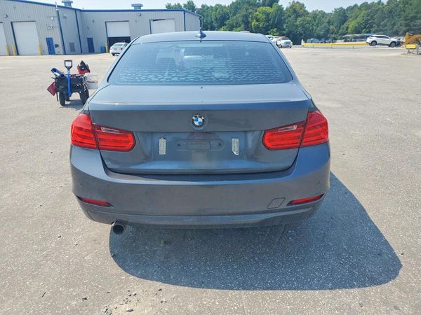 2015 BMW 320