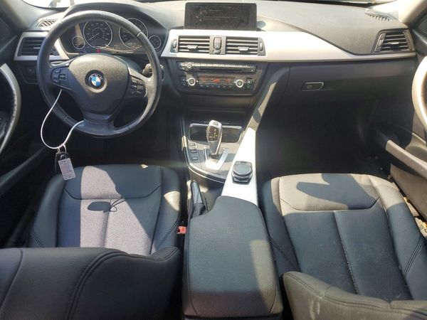 2015 BMW 320