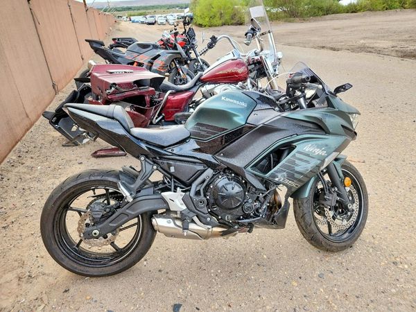 2025 KAWASAKI EX650