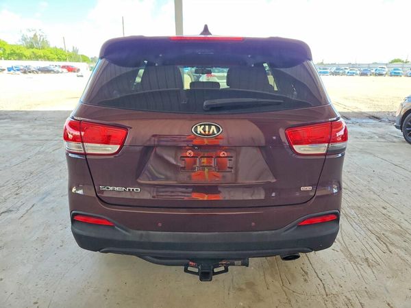 2017 KIA SORENTO L, LX