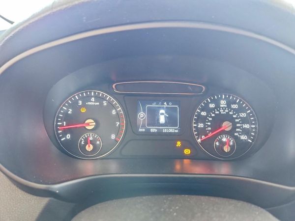 2017 KIA SORENTO L, LX