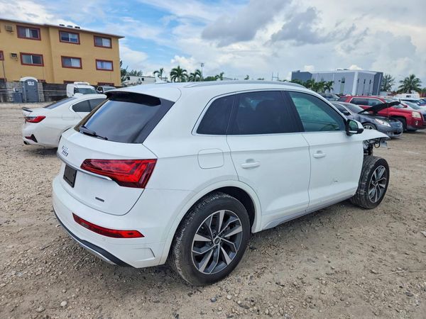 2021 AUDI Q5 quattro Premium Plus