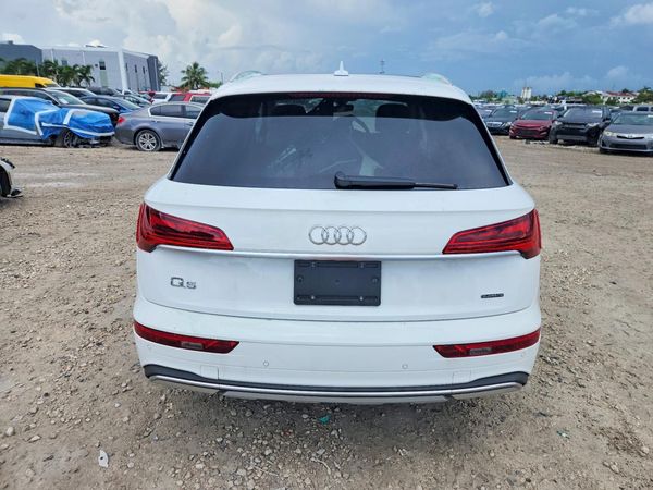 2021 AUDI Q5 quattro Premium Plus
