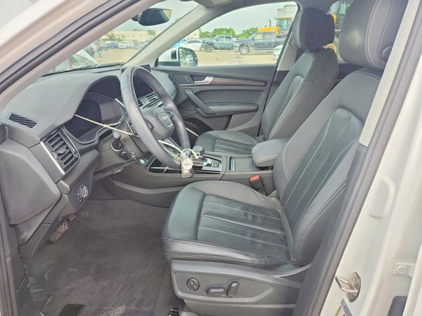 2021 AUDI Q5 quattro Premium Plus