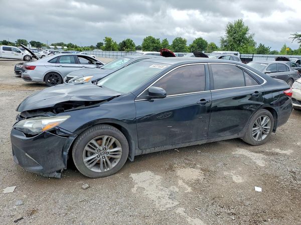 2015 TOYOTA CAMRY