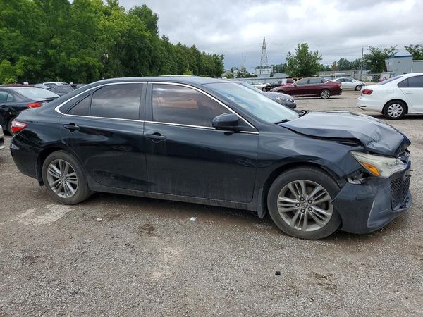 2015 TOYOTA CAMRY