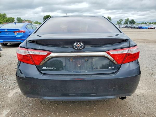 2015 TOYOTA CAMRY