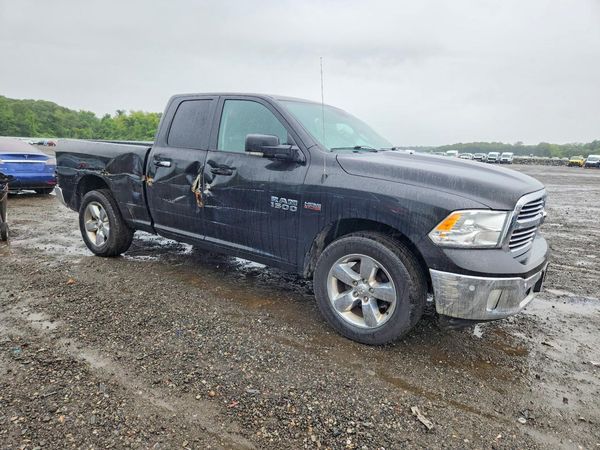 2018 RAM 1500 SLT