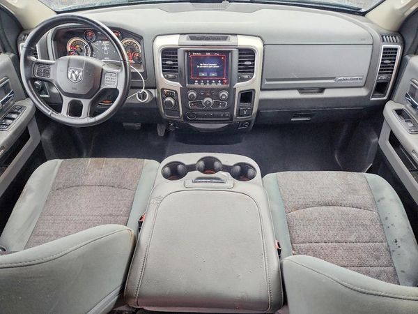 2018 RAM 1500 SLT