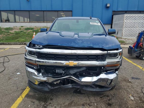 2018 CHEVROLET SILVERADO LT