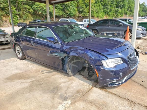 2015 CHRYSLER 300