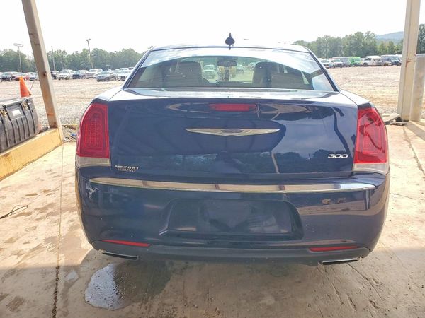 2015 CHRYSLER 300