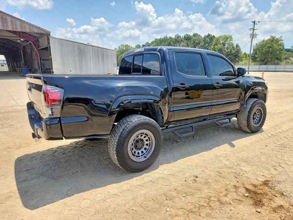 2017 TOYOTA TACOMA SR/SR5