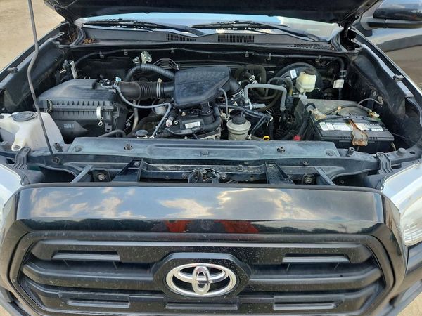 2017 TOYOTA TACOMA SR/SR5
