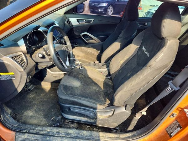 2012 HYUNDAI VELOSTER GLS(Middle grade)