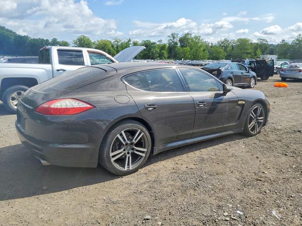 2012 PORSCHE PANAMERA Base (2WD), 4 (4WD)