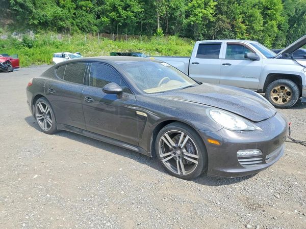 2012 PORSCHE PANAMERA Base (2WD), 4 (4WD)