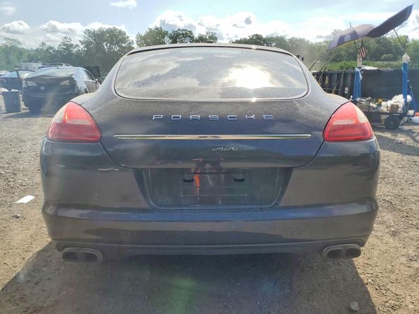 2012 PORSCHE PANAMERA Base (2WD), 4 (4WD)