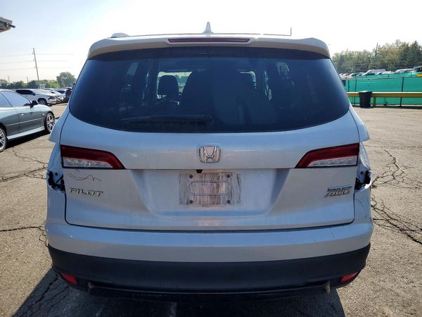 2021 HONDA PILOT SE