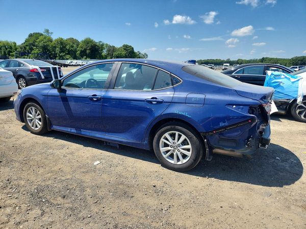2026 TOYOTA CAMRY