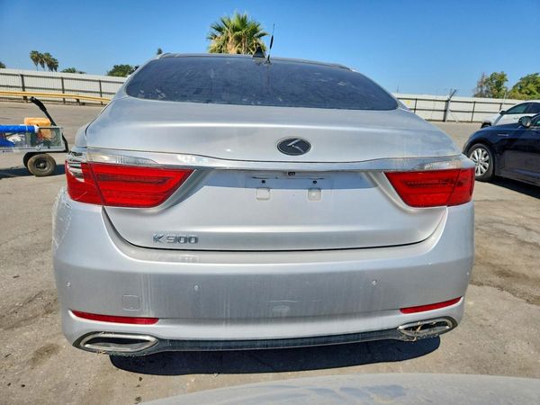 2016 KIA K900 Premium