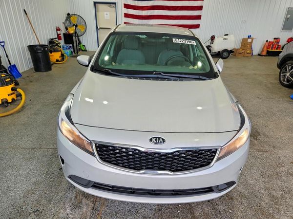 2018 KIA FORTE LX Base