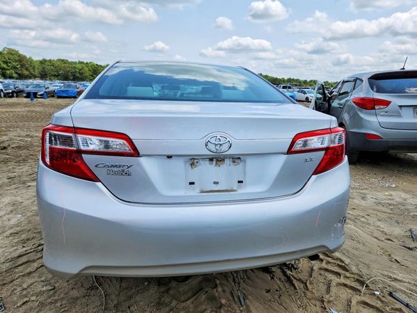 2014 TOYOTA CAMRY — DIRR