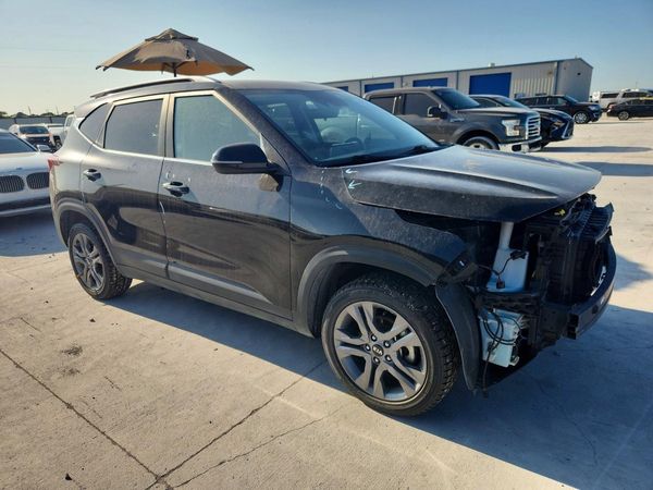 2021 KIA SELTOS S