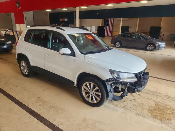 2017 VOLKSWAGEN TIGUAN