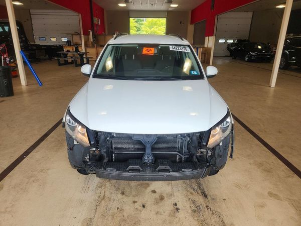 2017 VOLKSWAGEN TIGUAN
