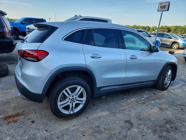 2021 MERCEDES-BENZ GLA GLA250
