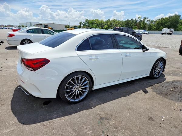 2019 MERCEDES-BENZ A A220