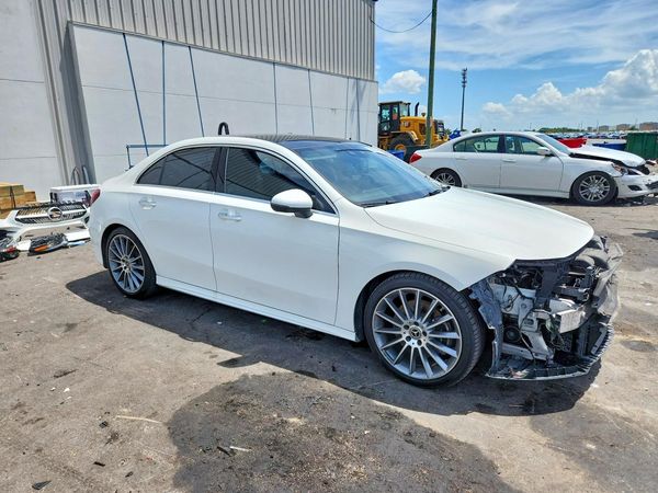 2019 MERCEDES-BENZ A A220