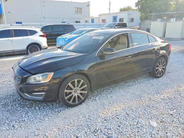 2017 VOLVO S60