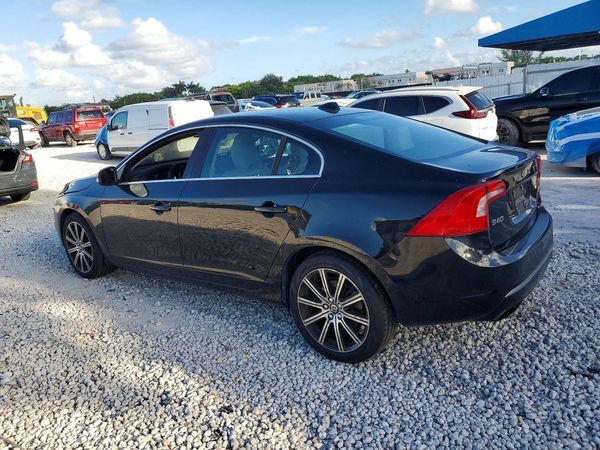 2017 VOLVO S60