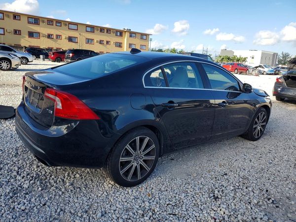 2017 VOLVO S60