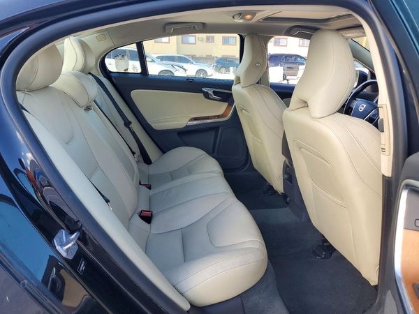 2017 VOLVO S60